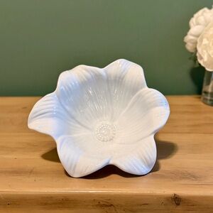 Julia Knight for Pier 1 White Flower Bowl Aluminum Enamel Trinket Dish
